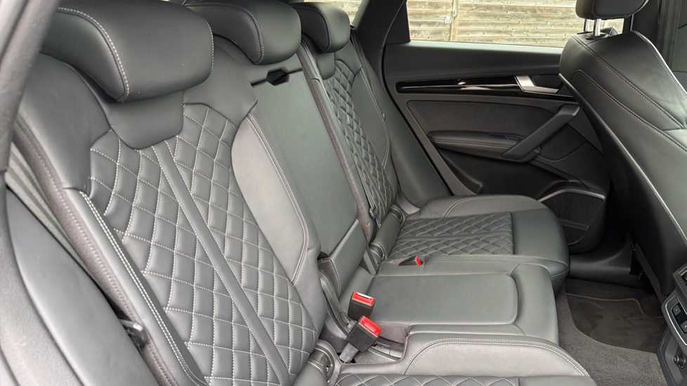 Audi Q5 40 TDI Quattro Edition 1 5dr S Tronic Diesel Estate - Image 41