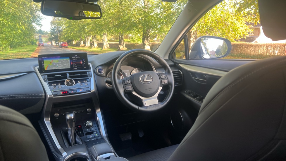 Lexus NX 300h 2.5 5dr CVT [8 Inch Nav] Hybrid Estate - Image 10