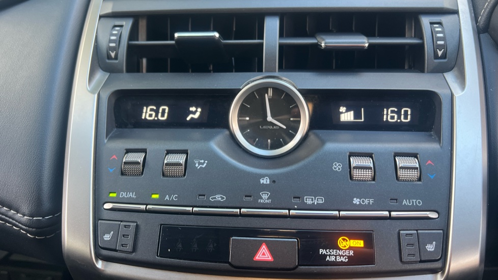 Lexus NX 300h 2.5 5dr CVT [8 Inch Nav] Hybrid Estate - Image 21