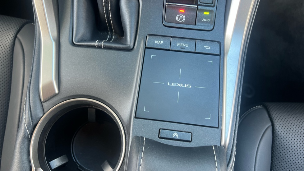 Lexus NX 300h 2.5 5dr CVT [8 Inch Nav] Hybrid Estate - Image 23