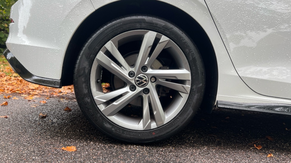 Volkswagen Golf 1.5 TSI 150 R-Line 5dr Petrol Hatchback - Image 7