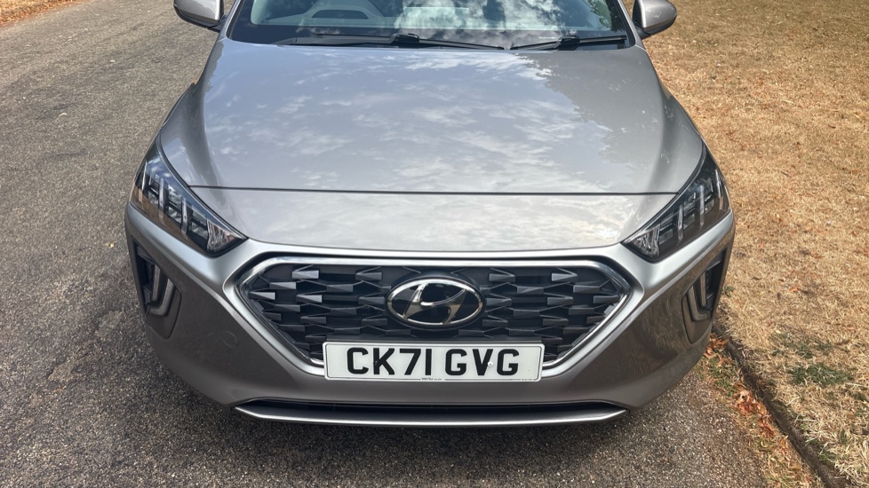 Hyundai IONIQ 1.6 GDi Hybrid Premium 5dr DCT Hybrid Hatchback - Image 8