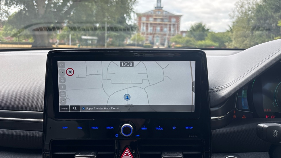 Hyundai IONIQ 1.6 GDi Hybrid Premium 5dr DCT Hybrid Hatchback - Image 12