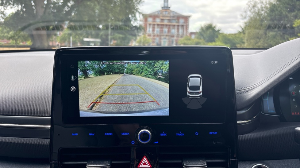 Hyundai IONIQ 1.6 GDi Hybrid Premium 5dr DCT Hybrid Hatchback - Image 32