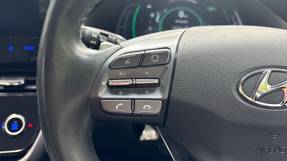 Hyundai IONIQ 1.6 GDi Hybrid Premium 5dr DCT Hybrid Hatchback - Image 37