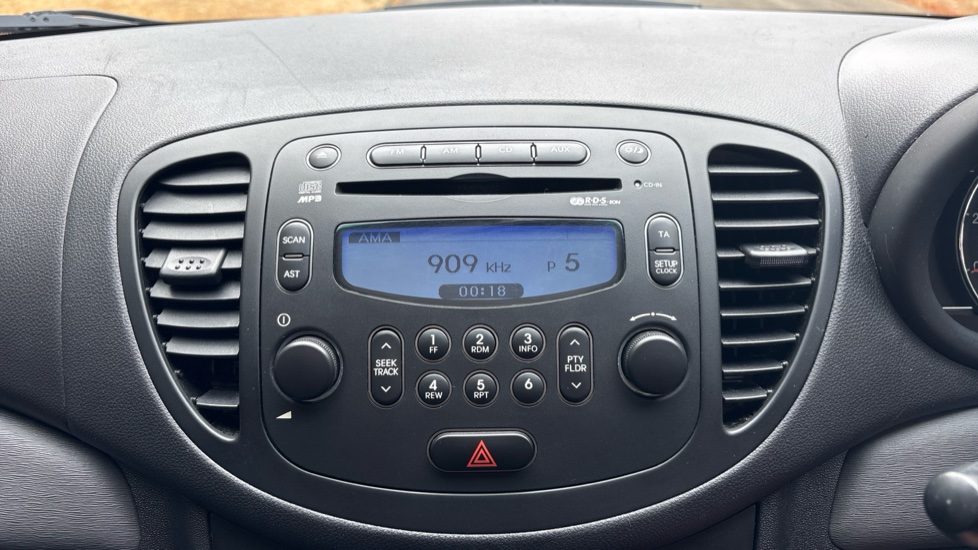 Hyundai i10 1.2 Active 5dr Auto Petrol Hatchback - Image 29