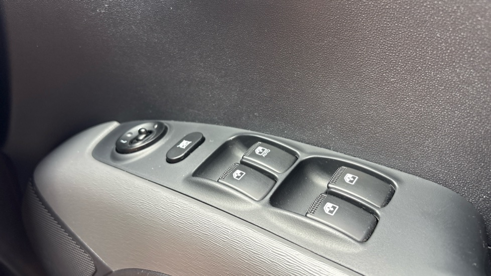 Hyundai i10 1.2 Active 5dr Auto Petrol Hatchback - Image 34