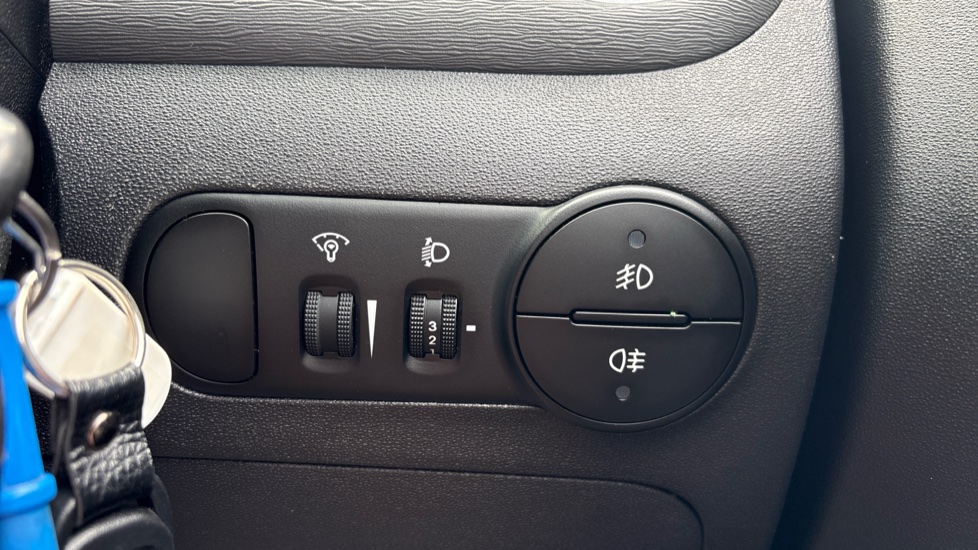 Hyundai i10 1.2 Active 5dr Auto Petrol Hatchback - Image 35