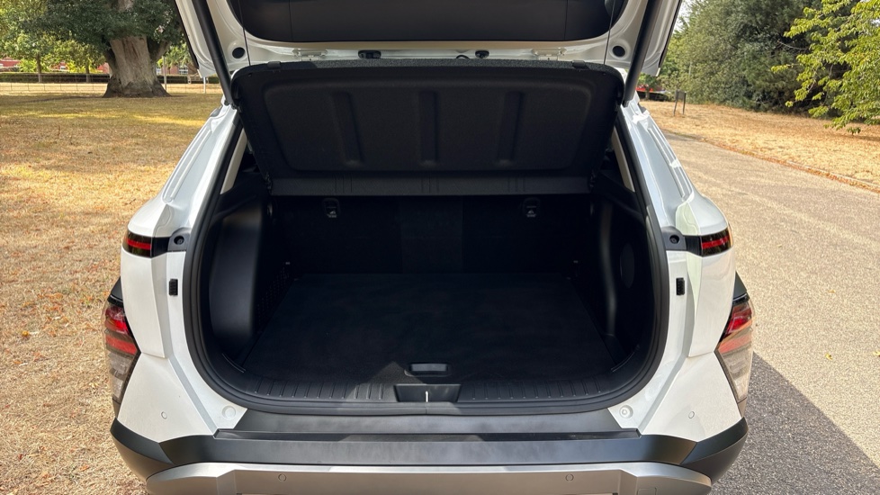 Hyundai KONA 1.6 Hybrid 129 Ultimate 5dr DCT Hybrid Hatchback - Image 4