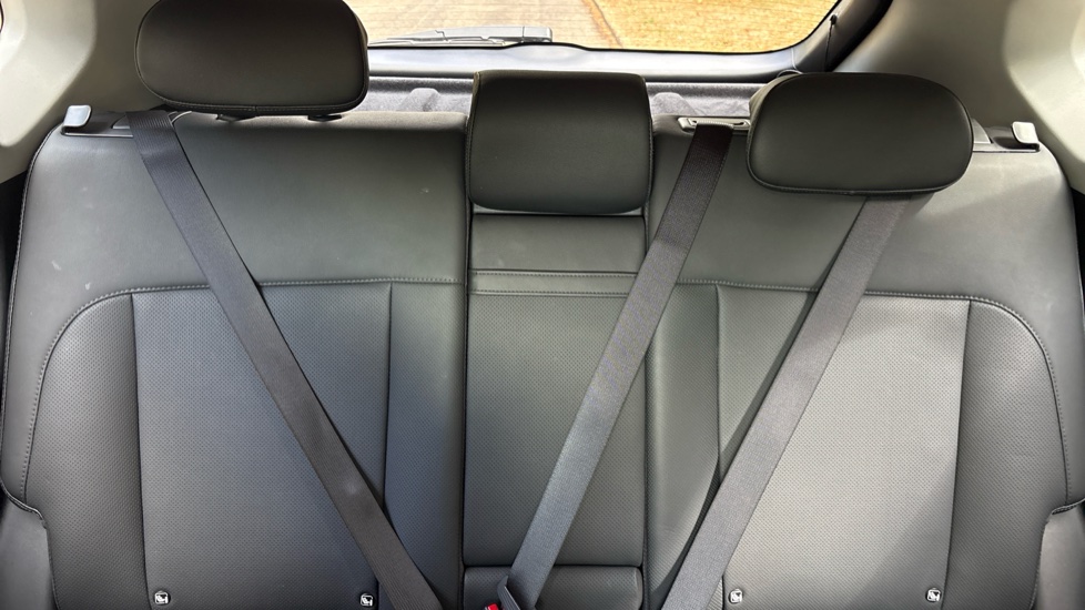 Hyundai KONA 1.6 Hybrid 129 Ultimate 5dr DCT Hybrid Hatchback - Image 15