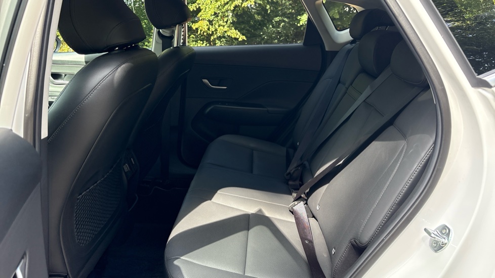 Hyundai KONA 1.6 Hybrid 129 Ultimate 5dr DCT Hybrid Hatchback - Image 16