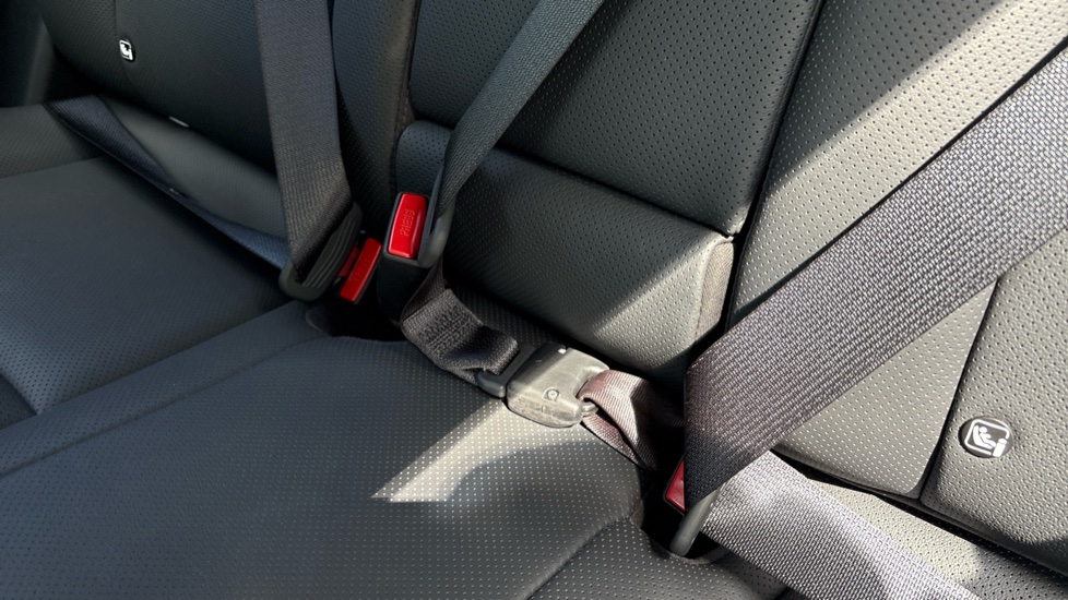 Hyundai KONA 1.6 Hybrid 129 Ultimate 5dr DCT Hybrid Hatchback - Image 17