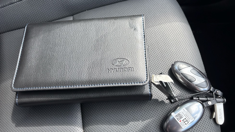 Hyundai KONA 1.6 Hybrid 129 Ultimate 5dr DCT Hybrid Hatchback - Image 19