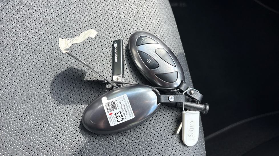 Hyundai KONA 1.6 Hybrid 129 Ultimate 5dr DCT Hybrid Hatchback - Image 20