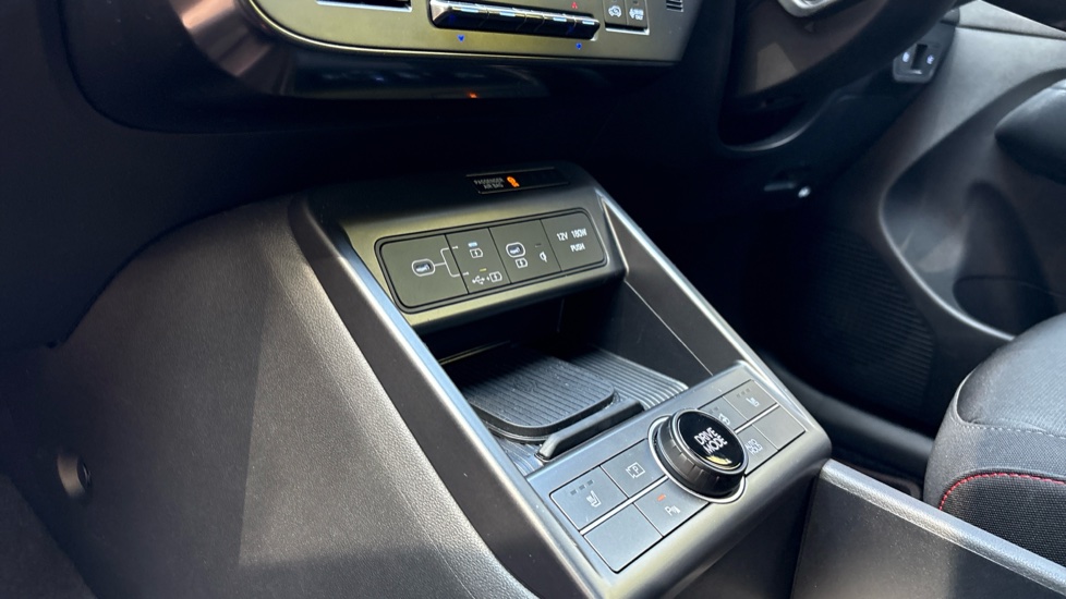 Hyundai KONA 1.6 Hybrid 129 N Line 5dr DCT Hybrid Hatchback - Image 13