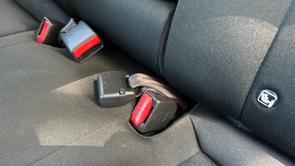 Hyundai KONA 1.6 Hybrid 129 N Line 5dr DCT Hybrid Hatchback - Image 17