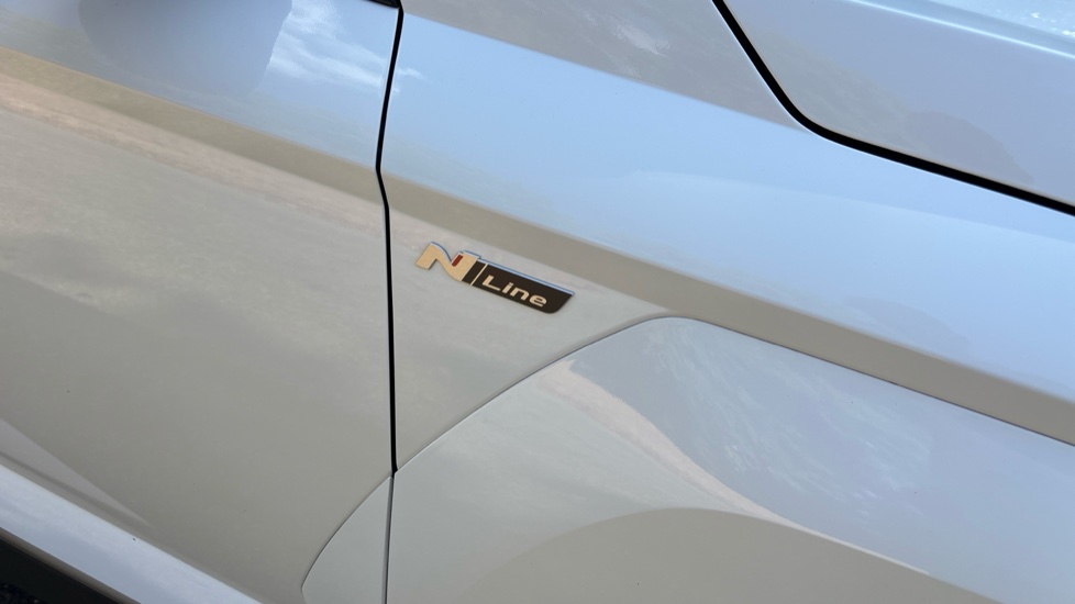 Hyundai KONA 1.6 Hybrid 129 N Line 5dr DCT Hybrid Hatchback - Image 24