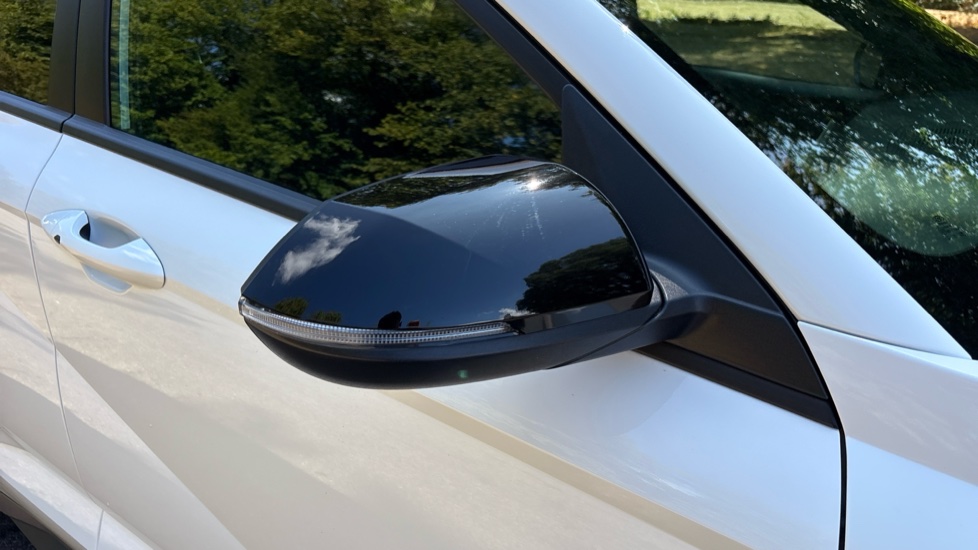 Hyundai KONA 1.6 Hybrid 129 N Line 5dr DCT Hybrid Hatchback - Image 25