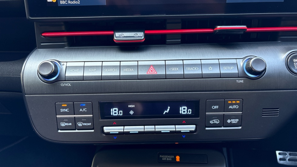 Hyundai KONA 1.6 Hybrid 129 N Line 5dr DCT Hybrid Hatchback - Image 36