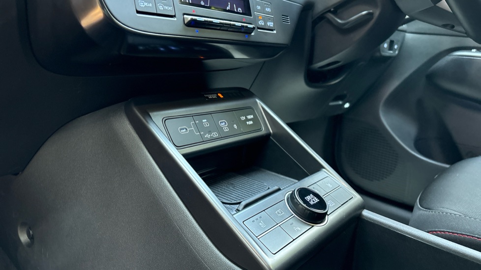 Hyundai KONA 1.6 Hybrid 129 N Line 5dr DCT Hybrid Hatchback - Image 13