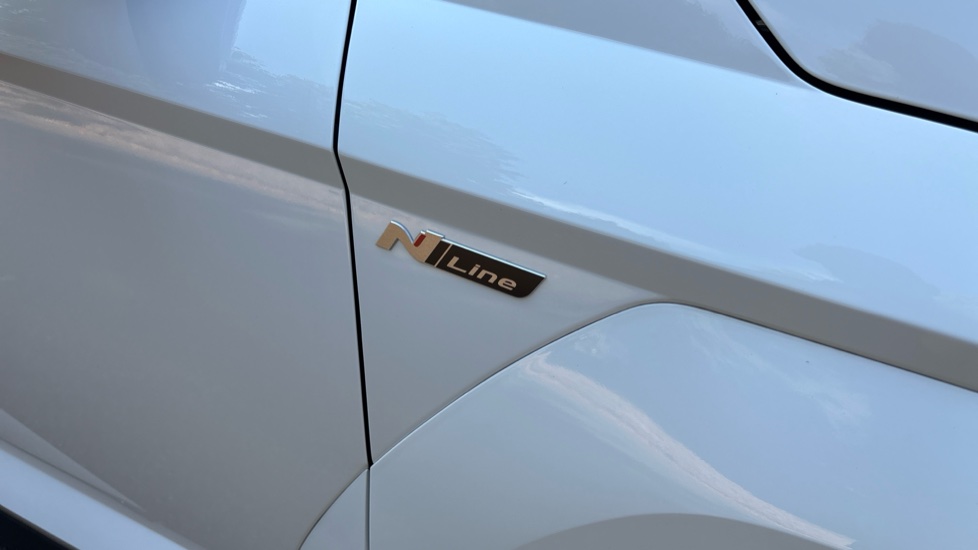 Hyundai KONA 1.6 Hybrid 129 N Line 5dr DCT Hybrid Hatchback - Image 24