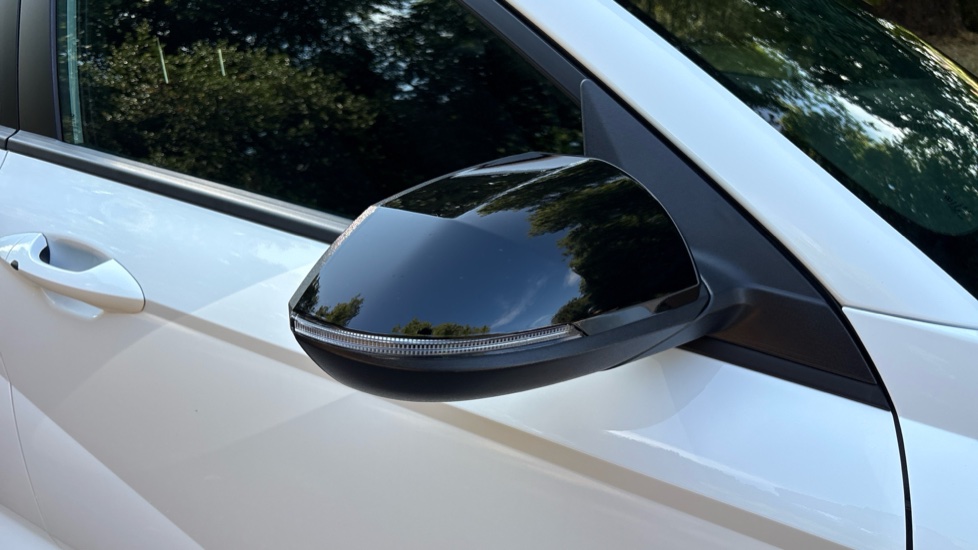Hyundai KONA 1.6 Hybrid 129 N Line 5dr DCT Hybrid Hatchback - Image 25