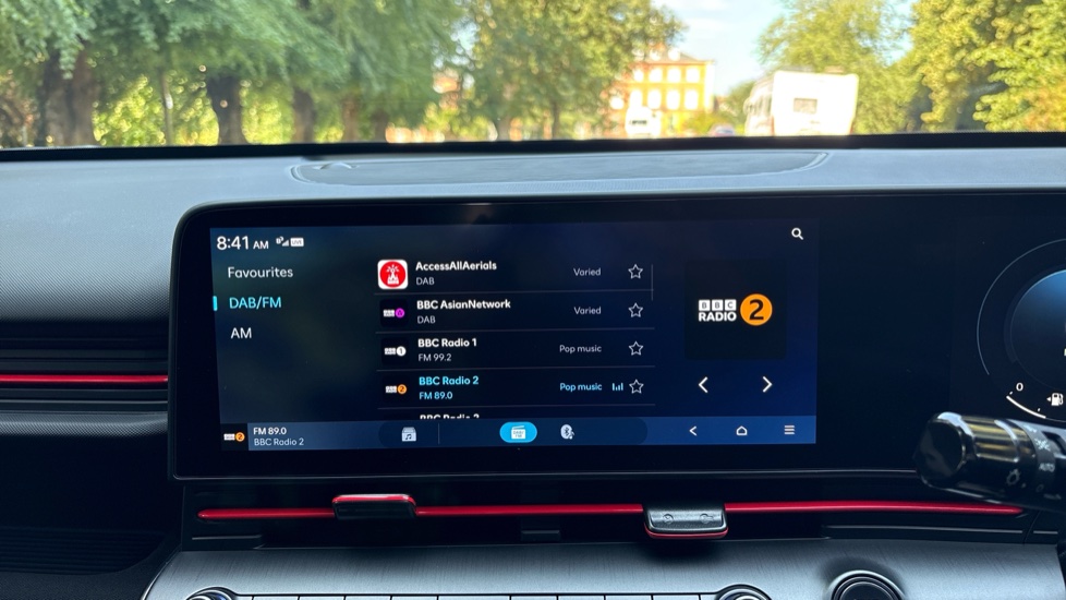 Hyundai KONA 1.6 Hybrid 129 N Line 5dr DCT Hybrid Hatchback - Image 32