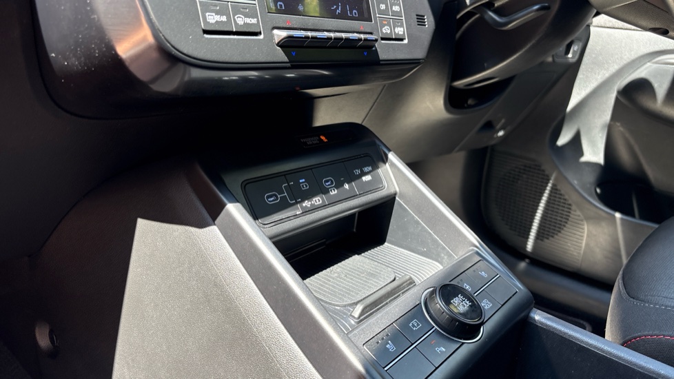 Hyundai KONA 1.6 Hybrid 129 N Line 5dr DCT Hybrid Hatchback - Image 13