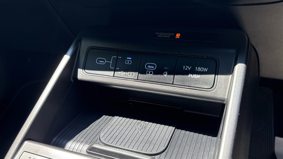 Hyundai KONA 1.6 Hybrid 129 N Line 5dr DCT Hybrid Hatchback - Image 37