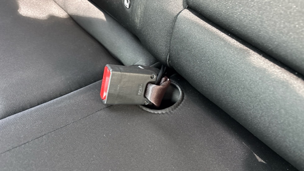 Hyundai KONA 1.6 Hybrid 129 N Line 5dr DCT Hybrid Hatchback - Image 17