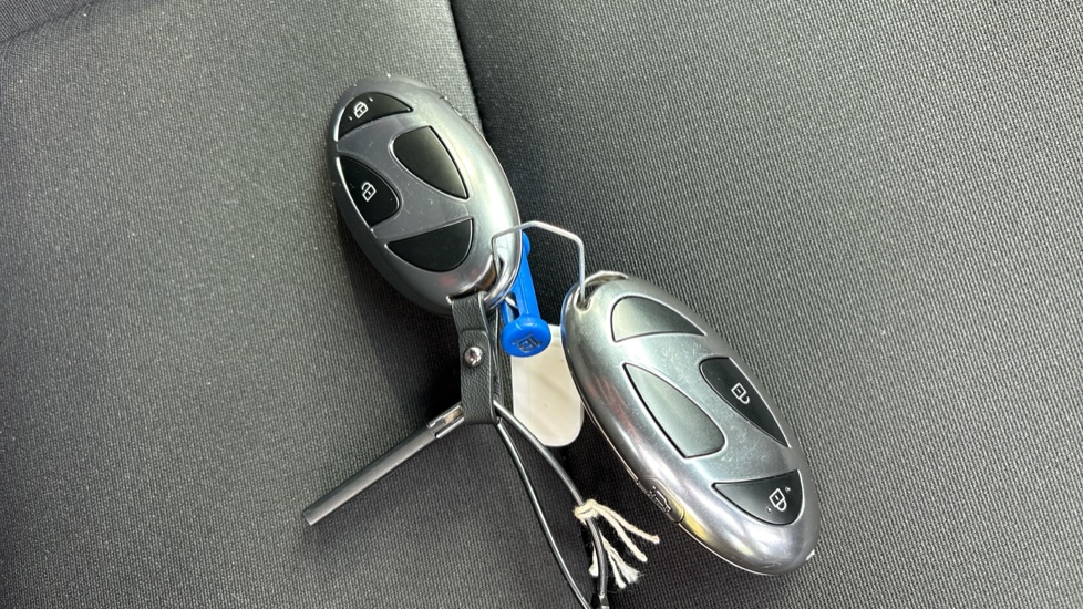 Hyundai KONA 1.6 Hybrid 129 N Line 5dr DCT Hybrid Hatchback - Image 20