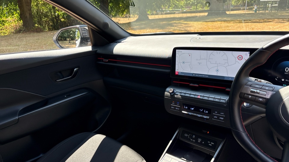 Hyundai KONA 1.6 Hybrid 129 N Line 5dr DCT Hybrid Hatchback - Image 14