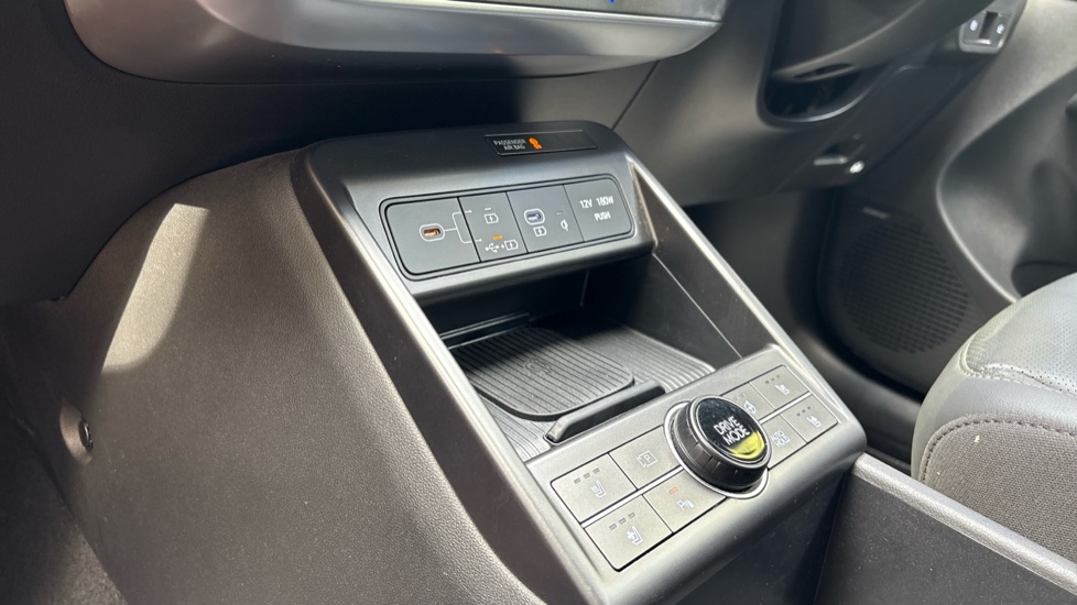 Hyundai KONA 1.6 Hybrid 129 Ultimate 5dr DCT Hybrid Hatchback - Image 13