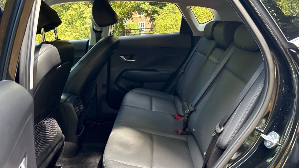 Hyundai KONA 1.6 Hybrid 129 Ultimate 5dr DCT Hybrid Hatchback - Image 16