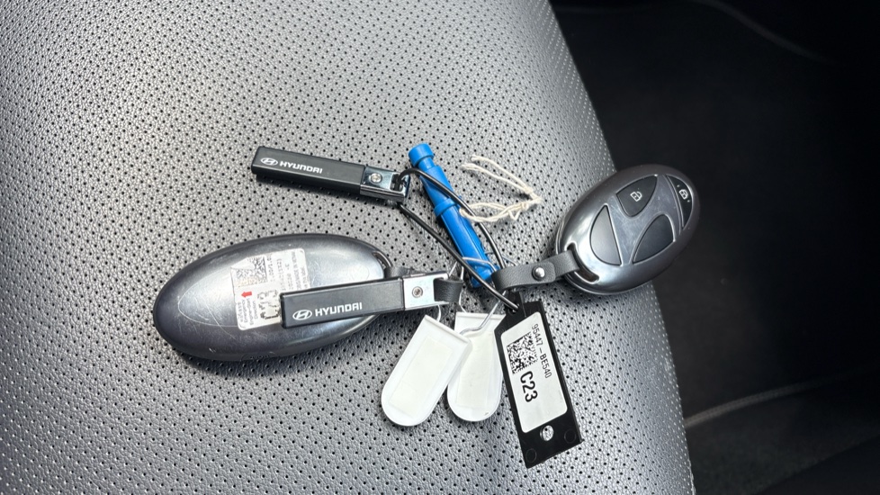 Hyundai KONA 1.6 Hybrid 129 Ultimate 5dr DCT Hybrid Hatchback - Image 20