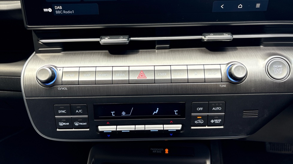 Hyundai KONA 1.6 Hybrid 129 Ultimate 5dr DCT Hybrid Hatchback - Image 35