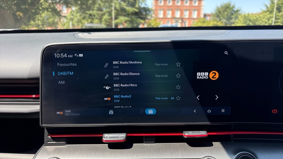 Hyundai KONA 1.6 Hybrid 129 N Line S 5dr DCT Hybrid Hatchback - Image 31