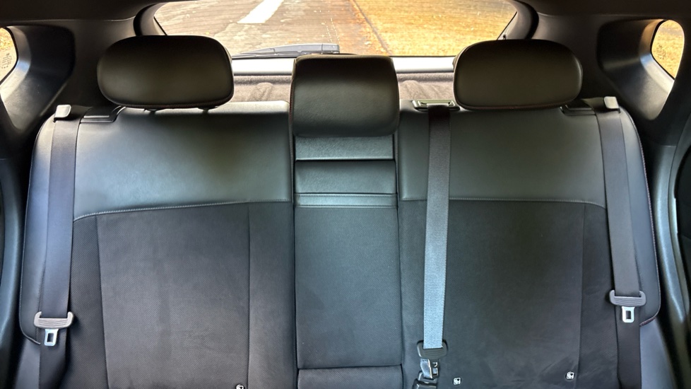 Hyundai KONA 1.6 Hybrid 129 N Line S 5dr DCT Hybrid Hatchback - Image 15