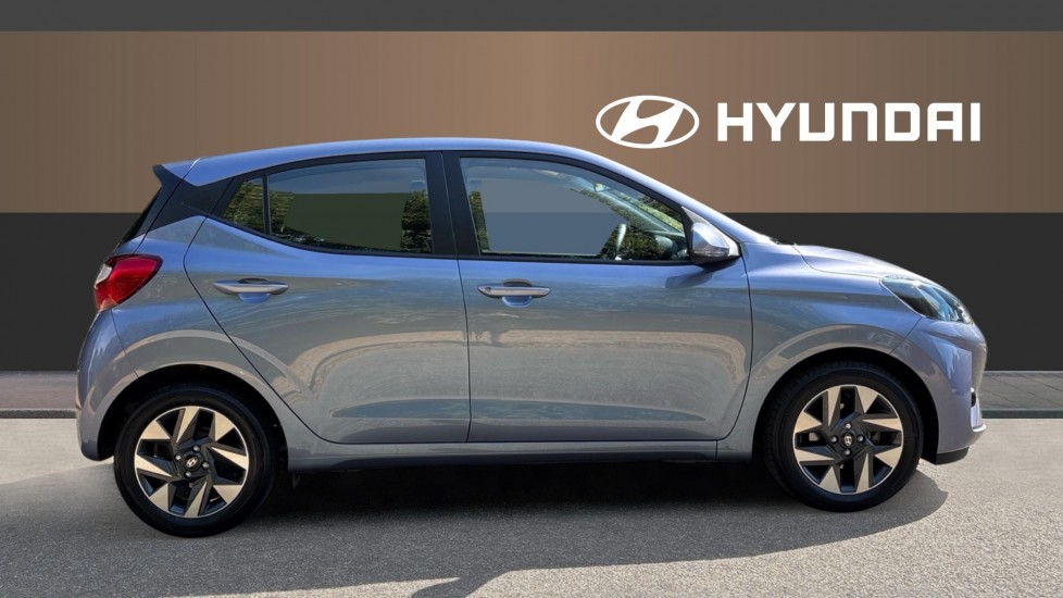 Hyundai i10 1.0 [63] Advance 5dr [Nav] Petrol Hatchback - Image 5