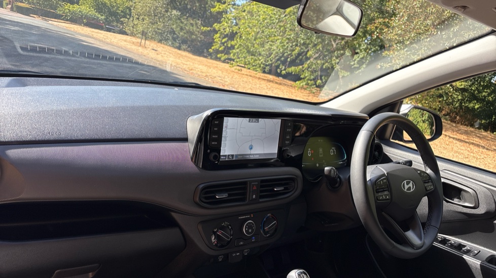 Hyundai i10 1.0 [63] Advance 5dr [Nav] Petrol Hatchback - Image 9