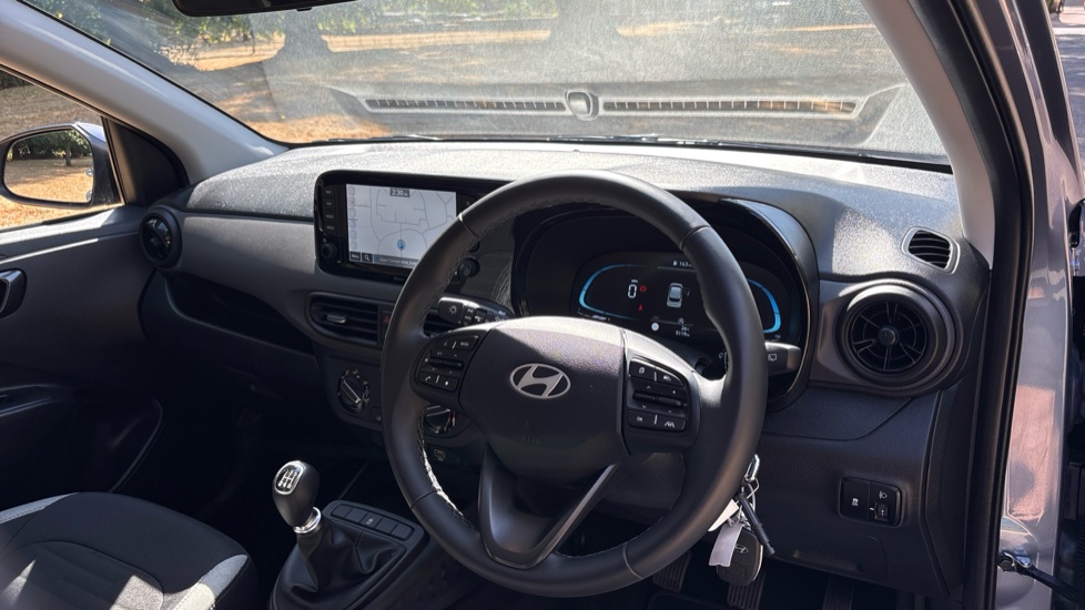 Hyundai i10 1.0 [63] Advance 5dr [Nav] Petrol Hatchback - Image 11