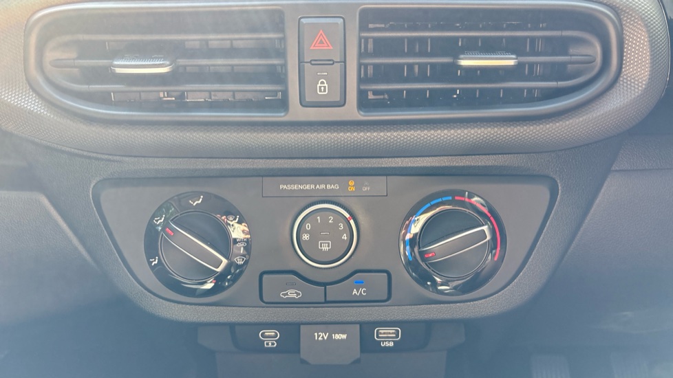 Hyundai i10 1.0 [63] Advance 5dr [Nav] Petrol Hatchback - Image 36