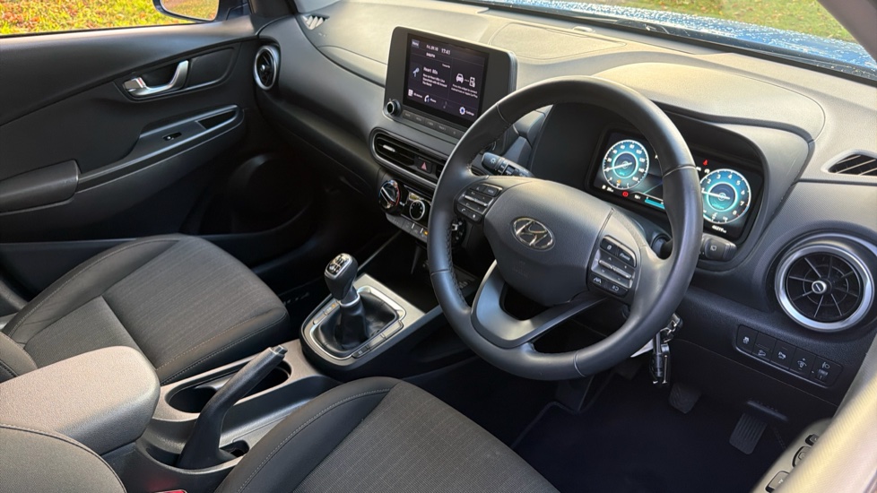 Hyundai KONA 1.0 TGDi 48V MHEV SE Connect 5dr Petrol Hatchback - Image 11