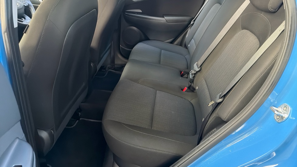 Hyundai KONA 1.0 TGDi 48V MHEV SE Connect 5dr Petrol Hatchback - Image 16