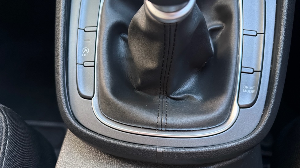 Hyundai KONA 1.0 TGDi 48V MHEV SE Connect 5dr Petrol Hatchback - Image 28