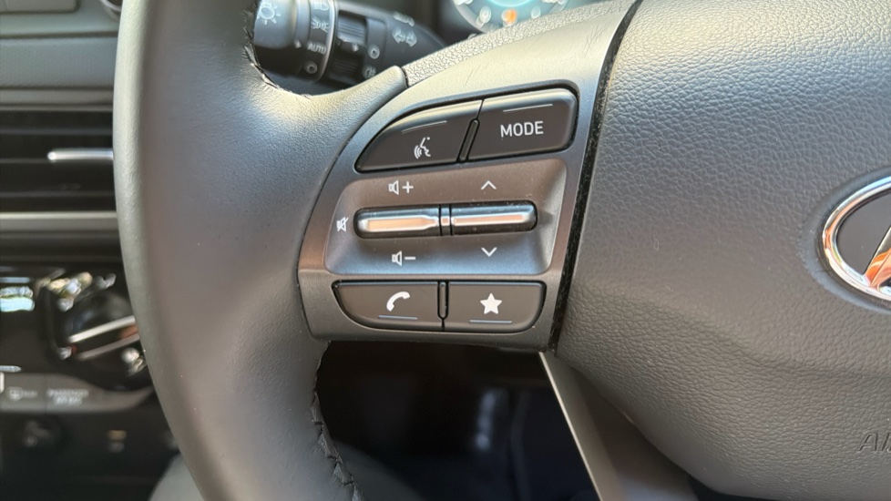 Hyundai KONA 1.0 TGDi 48V MHEV SE Connect 5dr Petrol Hatchback - Image 30
