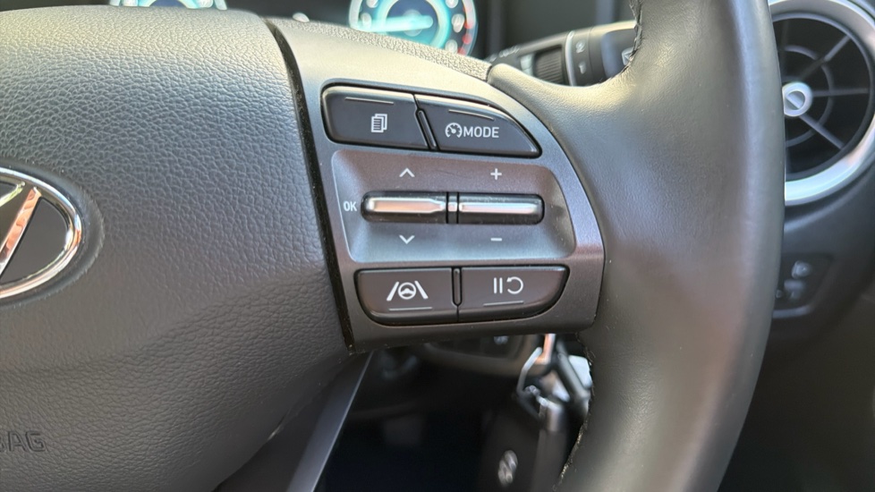 Hyundai KONA 1.0 TGDi 48V MHEV SE Connect 5dr Petrol Hatchback - Image 33