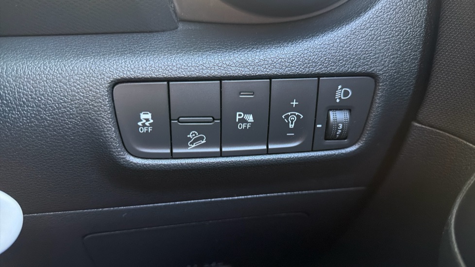 Hyundai KONA 1.0 TGDi 48V MHEV SE Connect 5dr Petrol Hatchback - Image 34