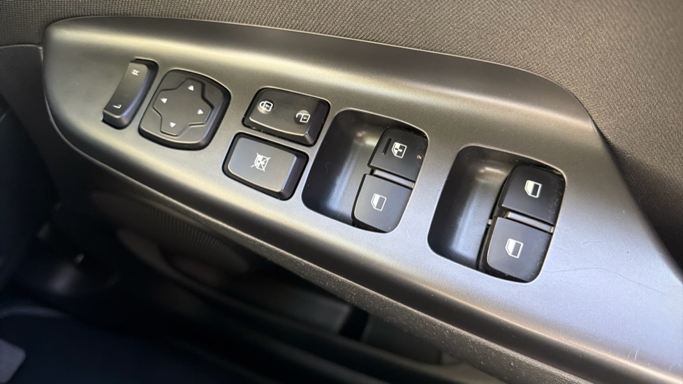 Hyundai KONA 1.0 TGDi 48V MHEV SE Connect 5dr Petrol Hatchback - Image 35