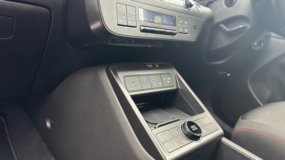 Hyundai KONA 1.6 Hybrid 138 N Line 5dr DCT Hybrid Hatchback - Image 13